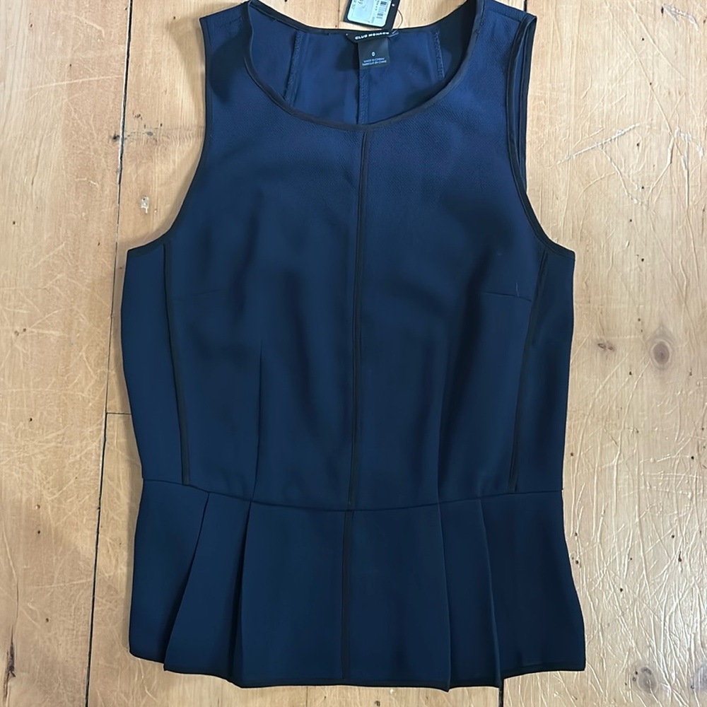 Club Monaco top